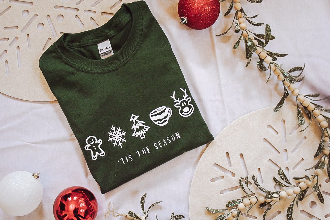 Tis the Season Short Sleeve Tee in Green